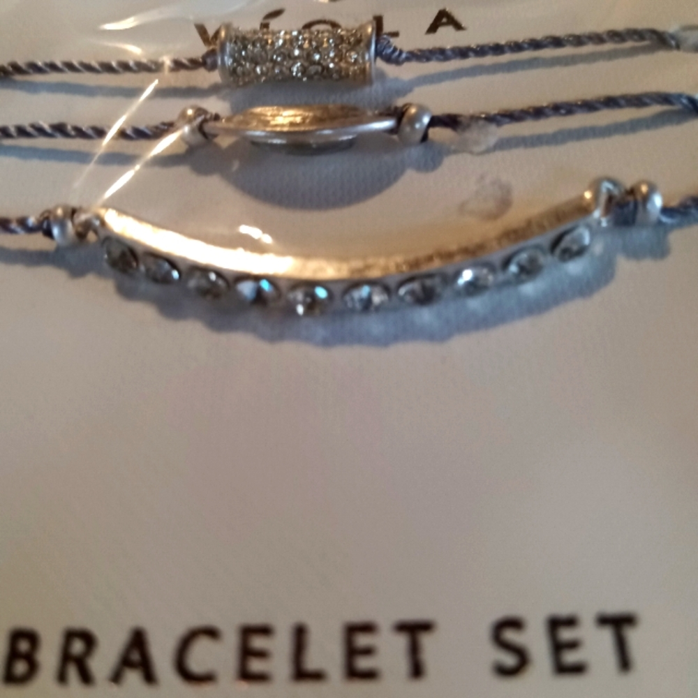Bracelet